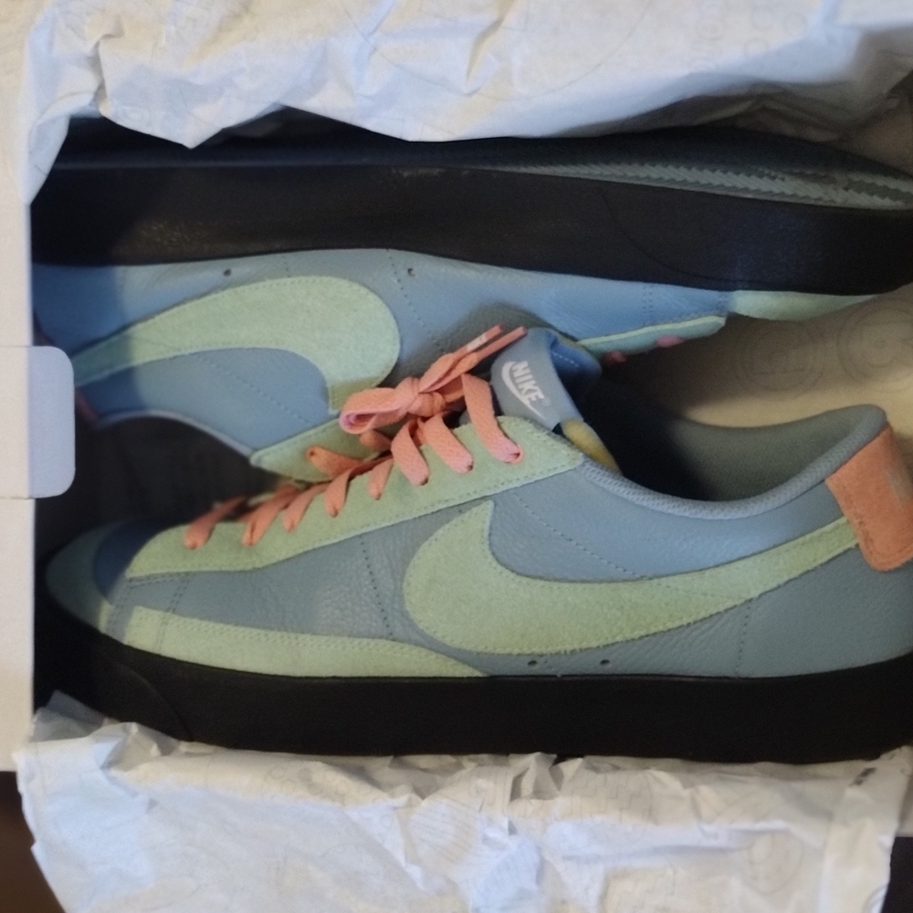 Nike Pastel Sneakers